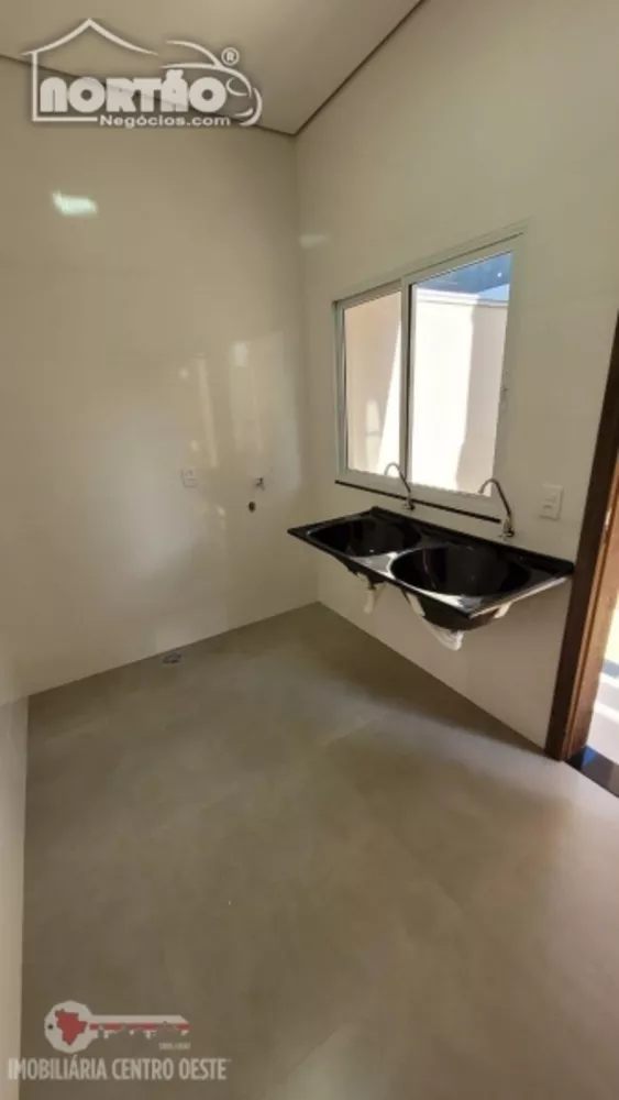 Casa à venda com 2 quartos, 200m² - Foto 7