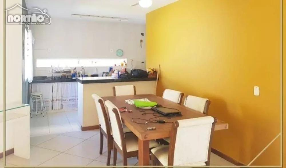 Casa à venda com 6 quartos, 210m² - Foto 5