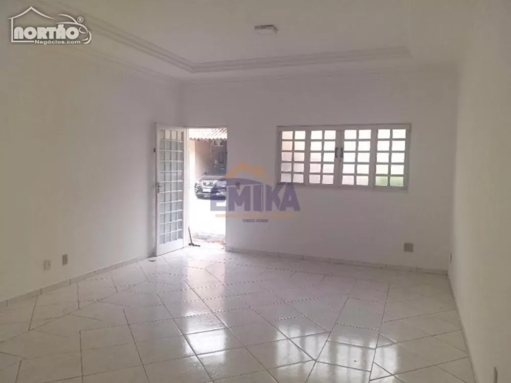 Casa à venda com 3 quartos, 125m² - Foto 3