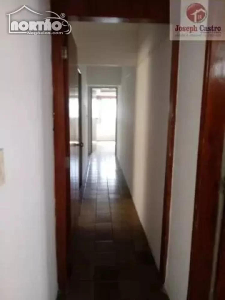 Casa à venda com 4 quartos, 120m² - Foto 4