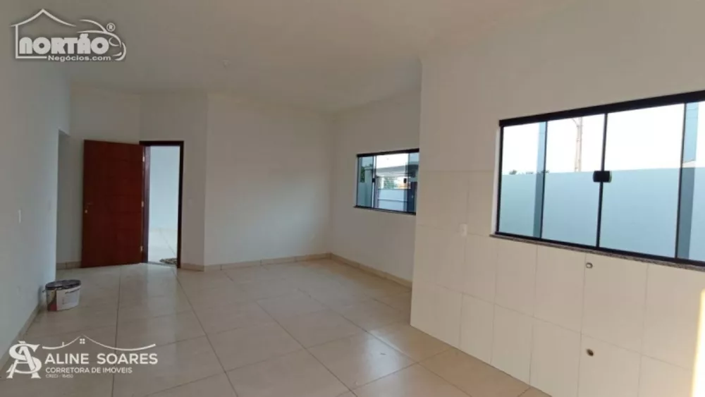 Casa à venda com 4 quartos, 104m² - Foto 3