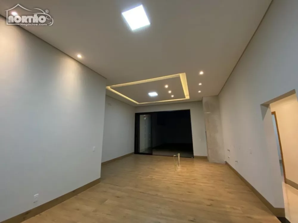 Casa à venda com 3 quartos, 170m² - Foto 4