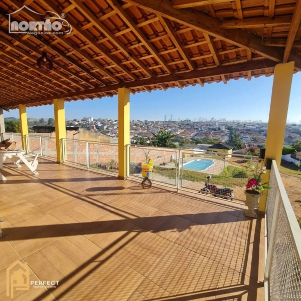 Casa à venda com 7 quartos, 390m² - Foto 2