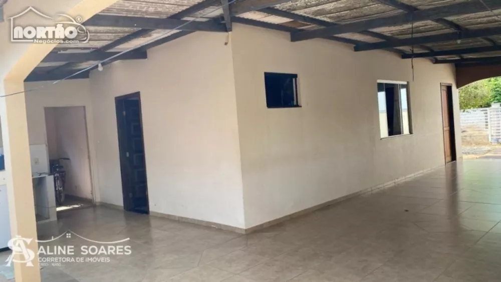 Casa à venda com 4 quartos, 60m² - Foto 3