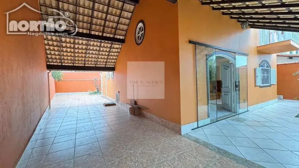 Casa, 4 quartos, 240 m² - Foto 3