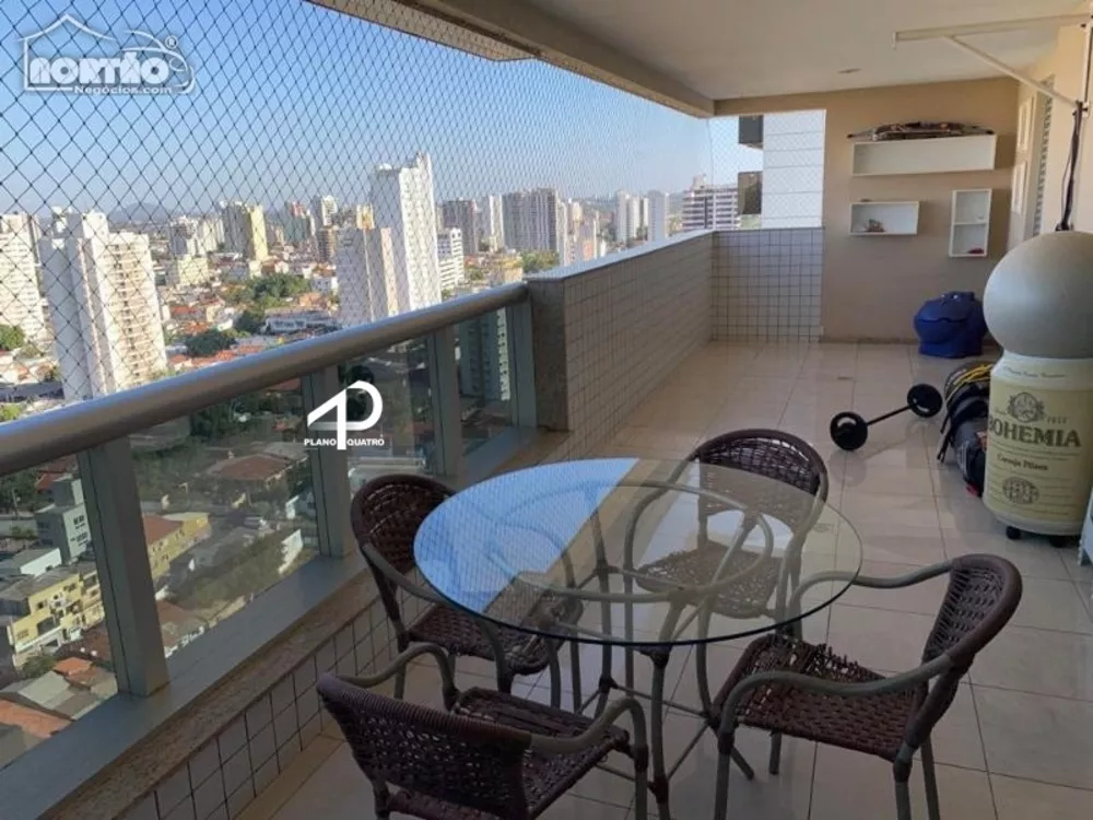 Casa à venda com 3 quartos, 225m² - Foto 3