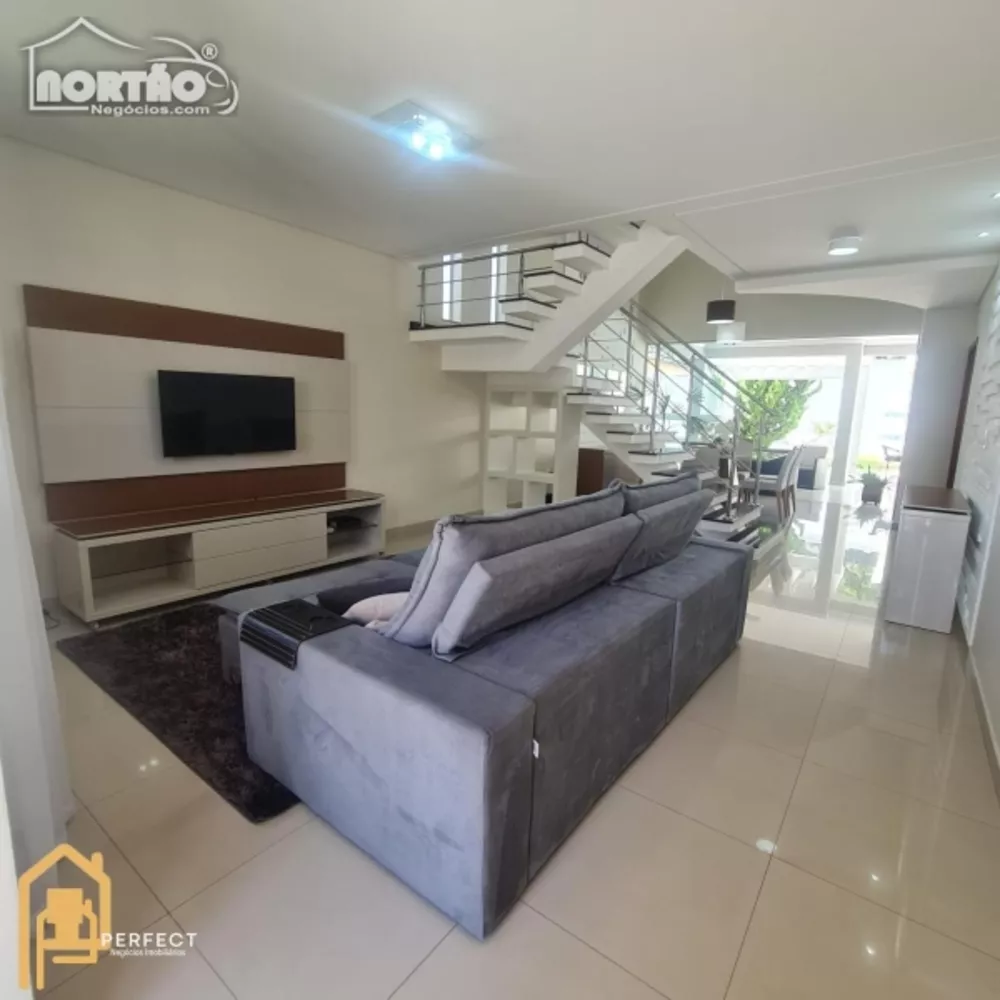 Casa à venda com 5 quartos, 240m² - Foto 5