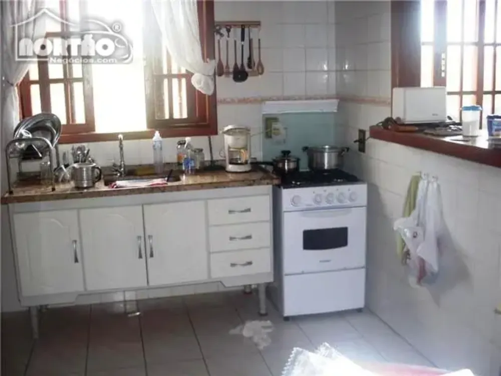 Casa, 9 quartos, 192 m² - Foto 4