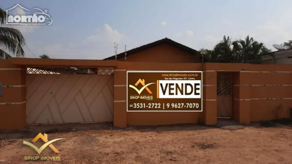 Casa à venda com 3 quartos, 240m² - Foto 1