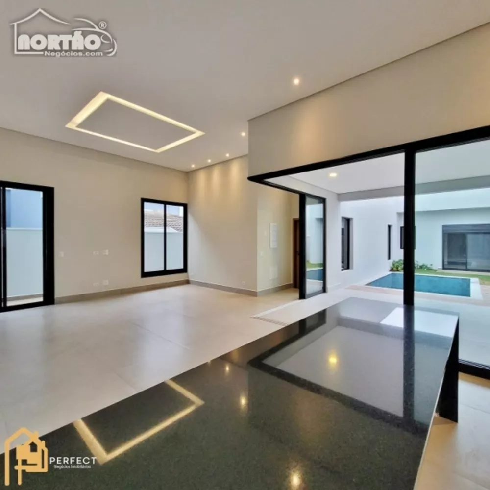 Casa à venda com 5 quartos, 234m² - Foto 5