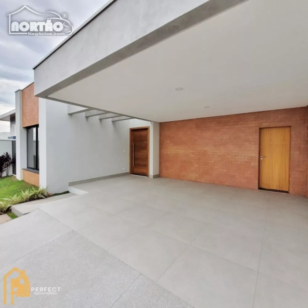 Casa à venda com 5 quartos, 234m² - Foto 3