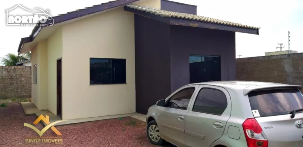 Casa à venda com 3 quartos, 64m² - Foto 2