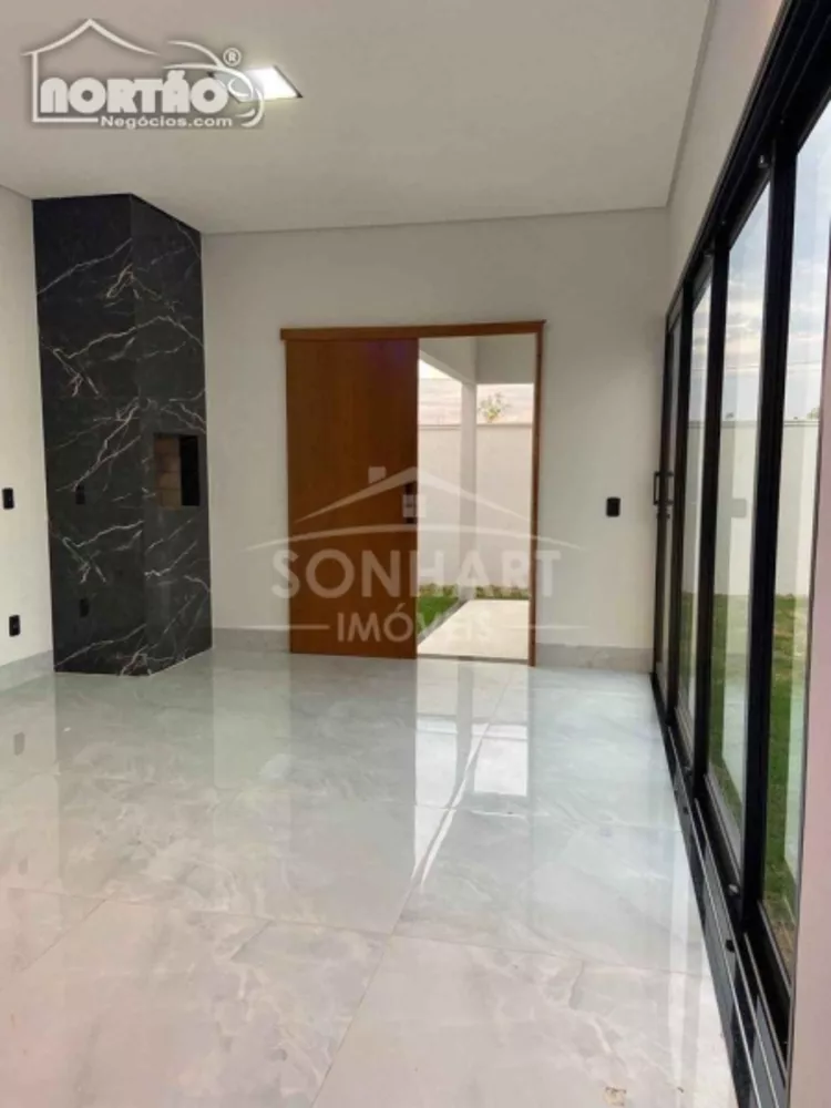 Casa à venda com 3 quartos, 137m² - Foto 4