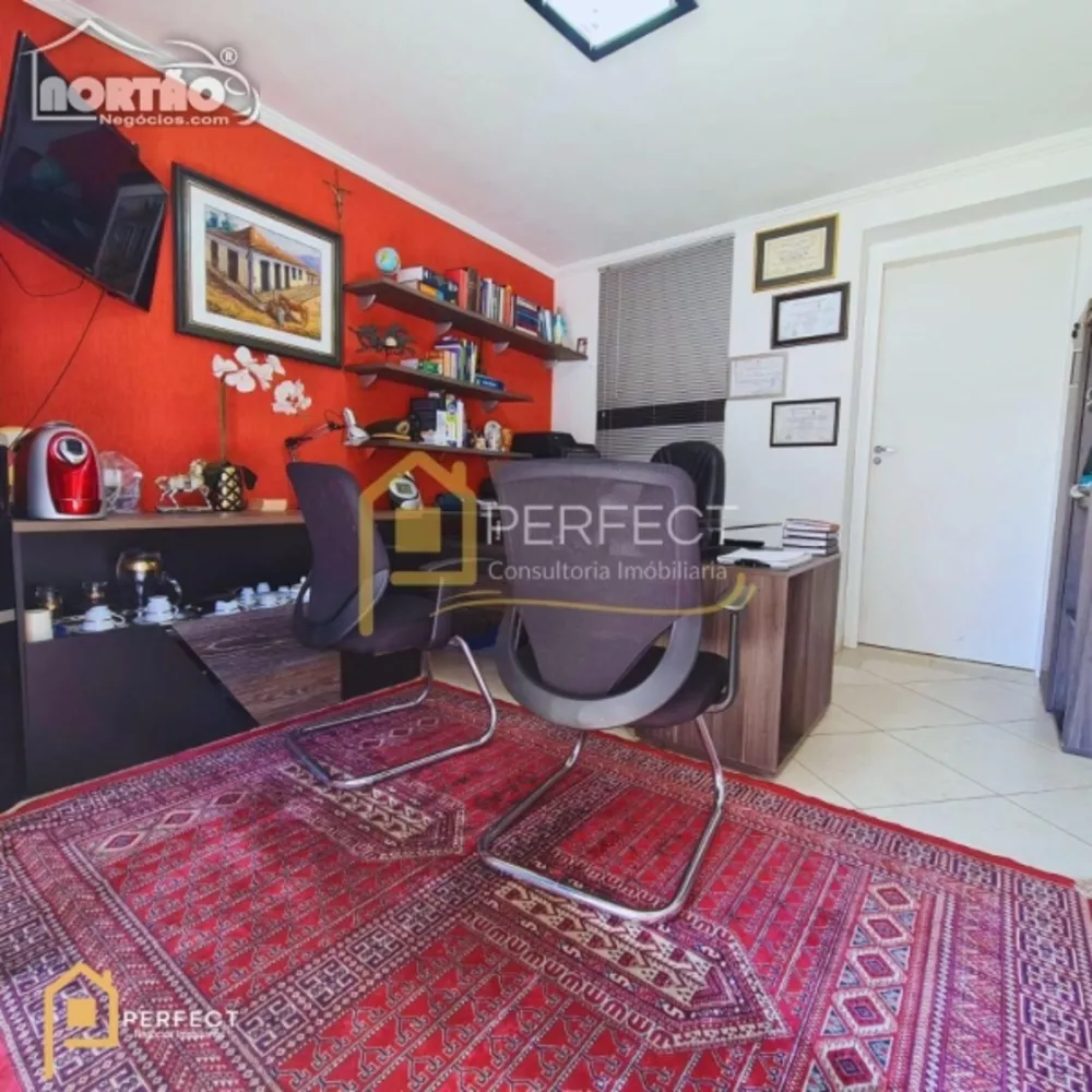 Casa à venda com 1 quarto, 15m² - Foto 1