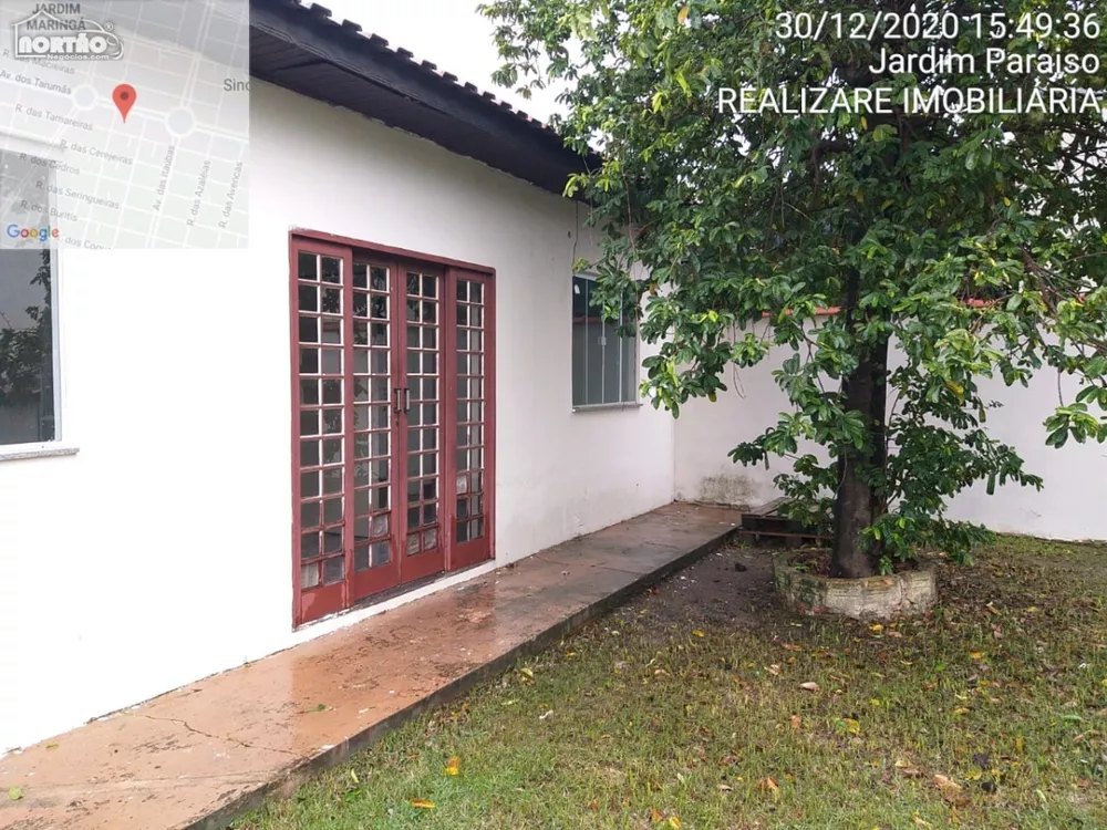 Casa à venda com 3 quartos, 242m² - Foto 2