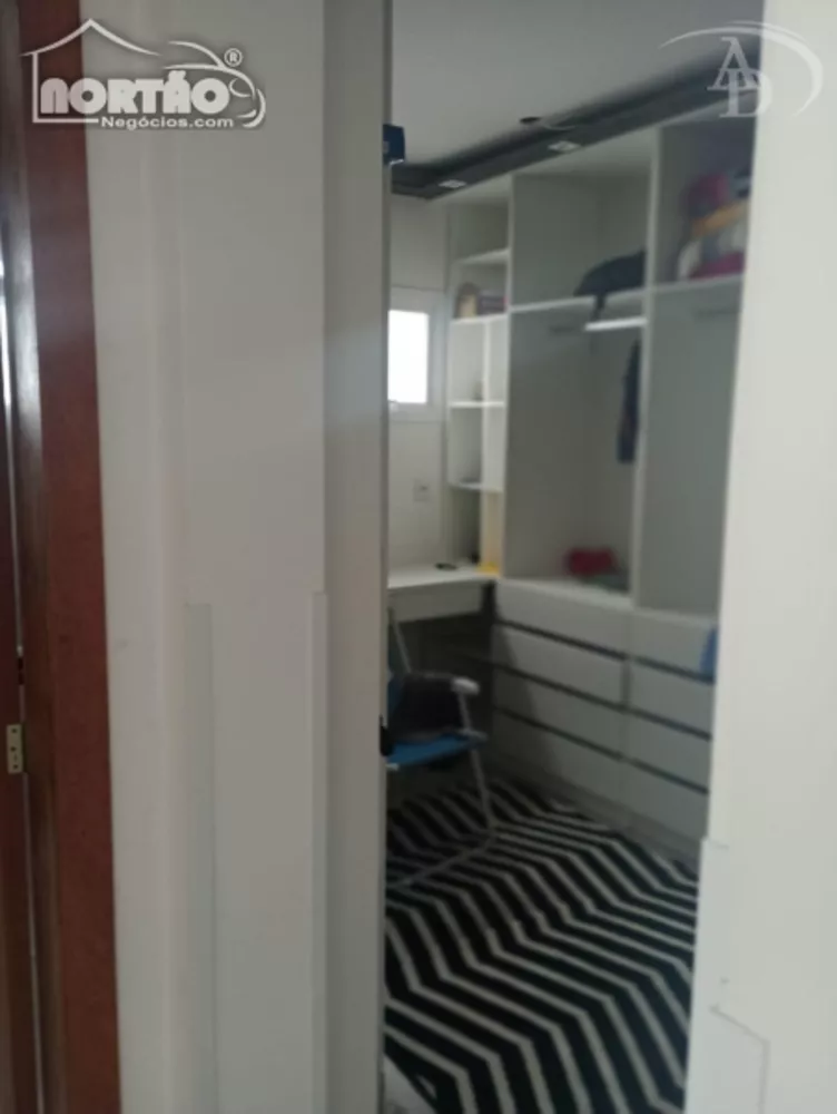 Casa à venda com 4 quartos, 250m² - Foto 5