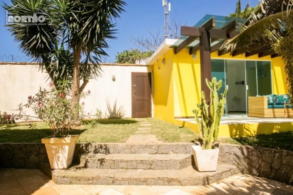 Casa à venda com 6 quartos, 400m² - Foto 5