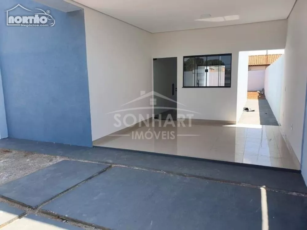 Casa à venda com 3 quartos, 89m² - Foto 2