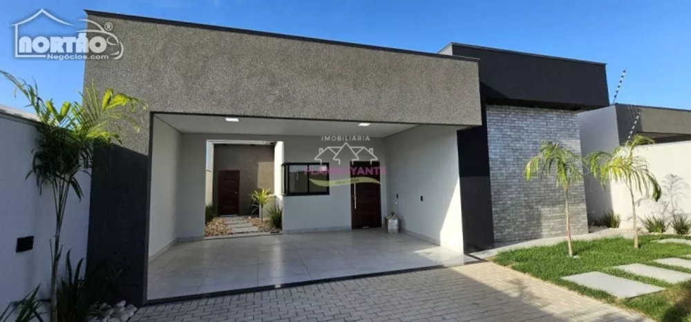 Casa à venda com 4 quartos, 157m² - Foto 1