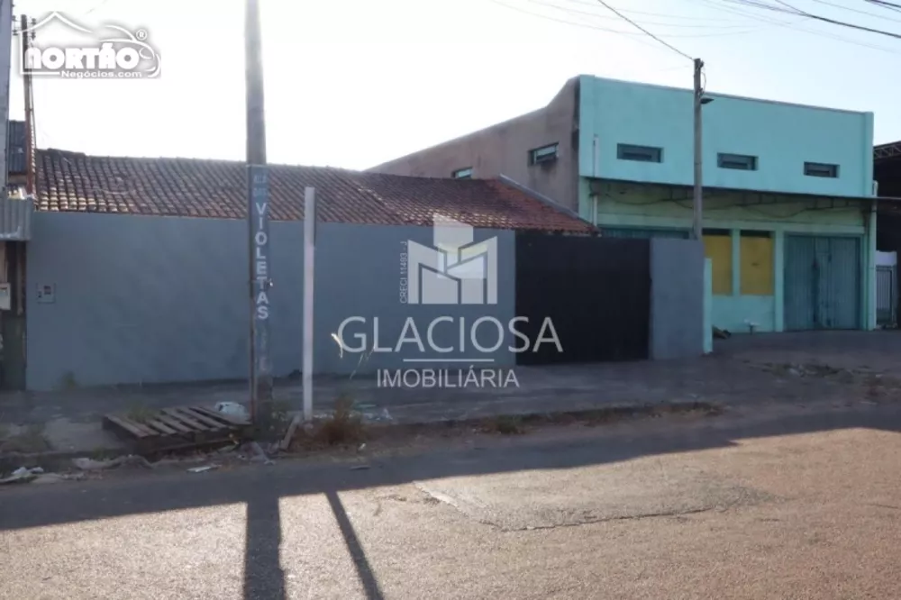 Casa, 4 quartos, 140 m² - Foto 1