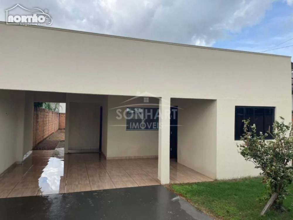 Casa à venda com 4 quartos, 91m² - Foto 1