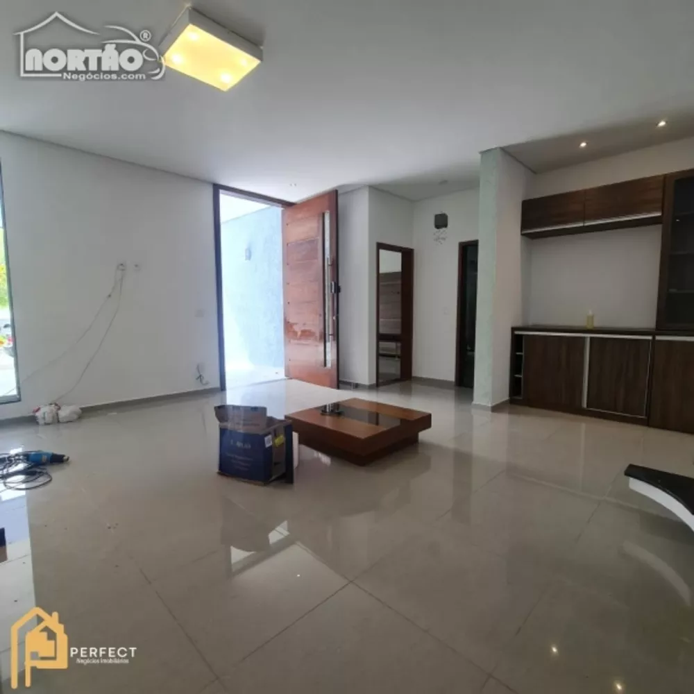 Casa à venda com 6 quartos, 360m² - Foto 3