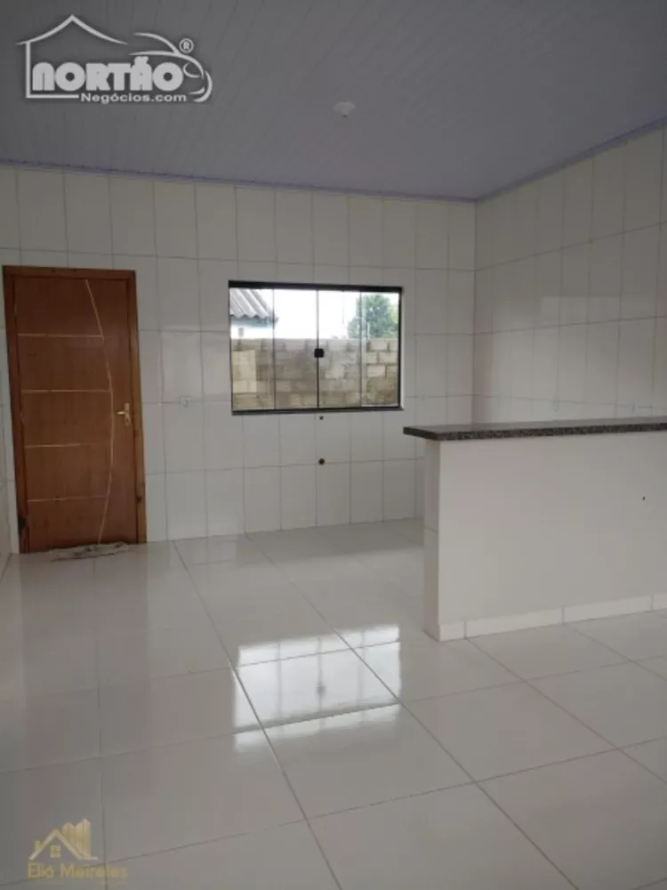 Casa à venda com 3 quartos, 70m² - Foto 5