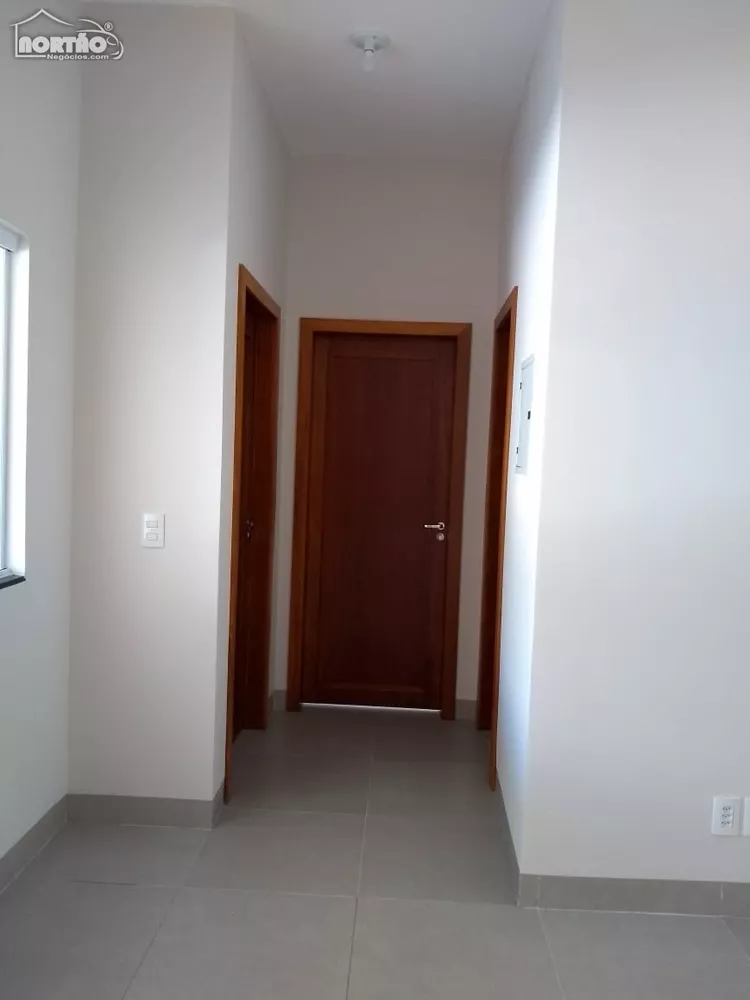 Casa à venda com 3 quartos, 80m² - Foto 10