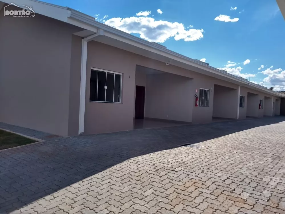 Casa à venda com 3 quartos, 80m² - Foto 6