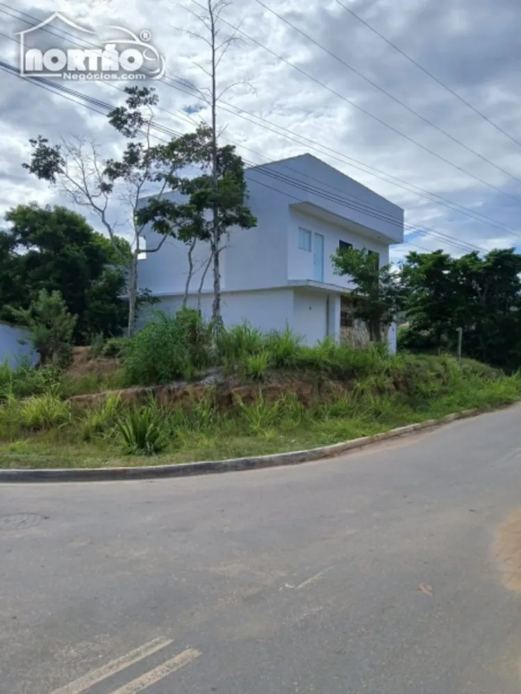 Casa, 6 quartos, 184 m² - Foto 1