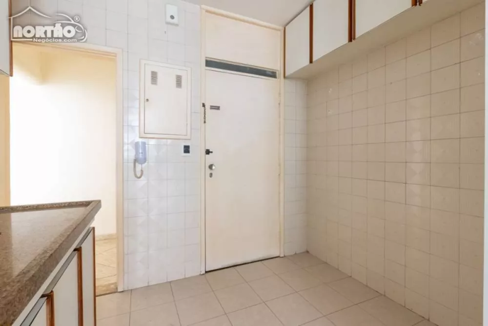 Casa à venda com 3 quartos, 101m² - Foto 4