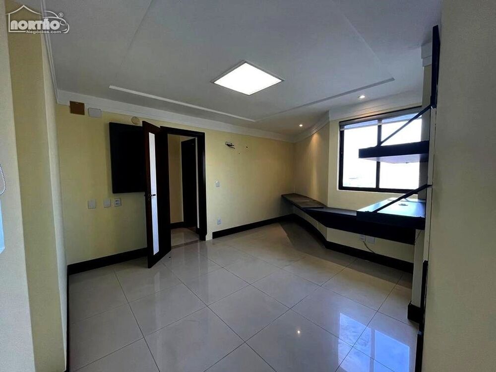 Casa, 6 quartos, 266 m² - Foto 5