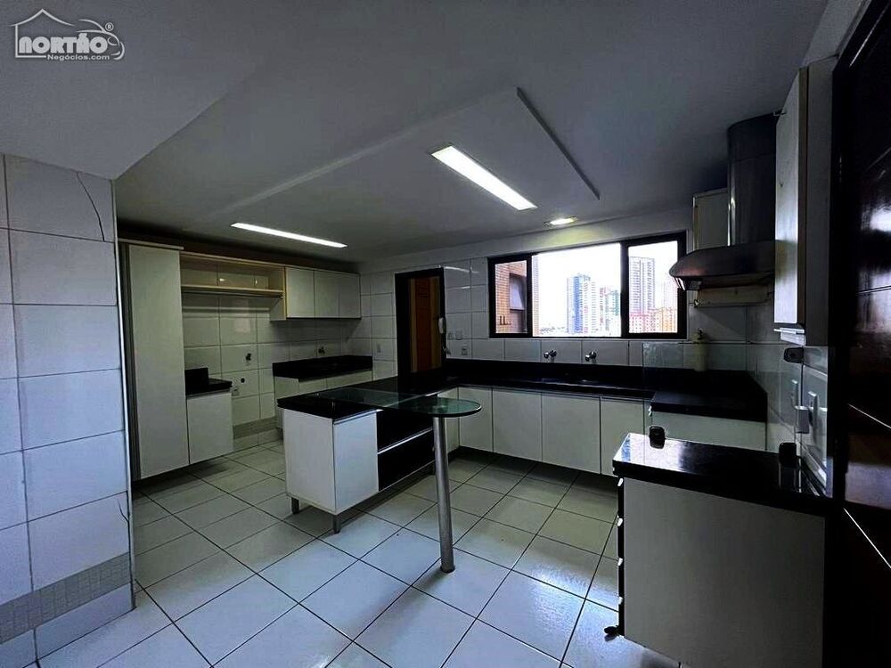 Casa, 6 quartos, 266 m² - Foto 6