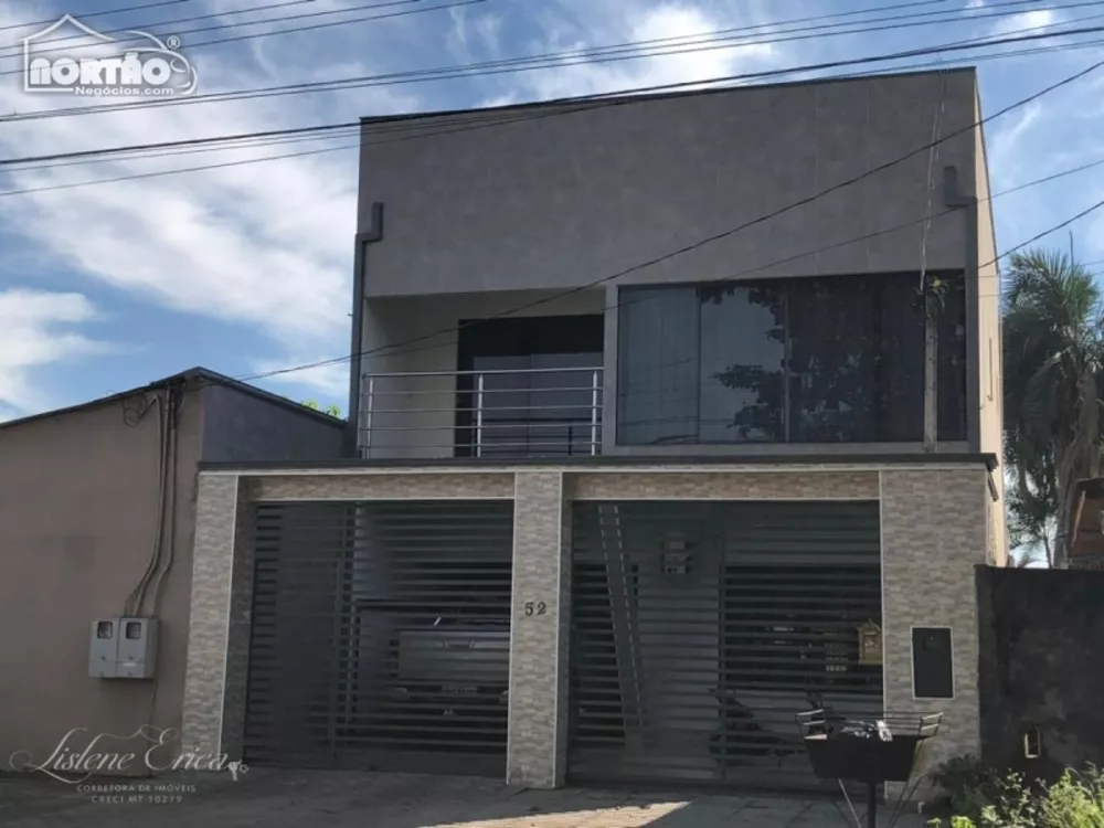 Casa à venda com 3 quartos, 200m² - Foto 1