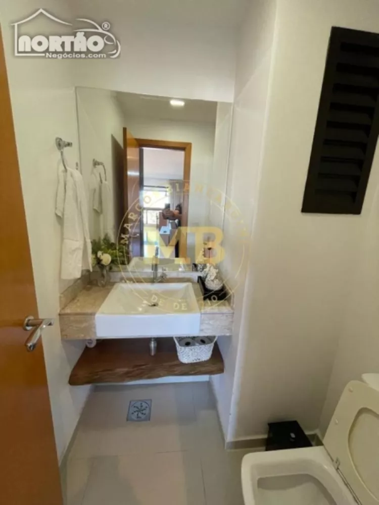 Casa à venda com 3 quartos, 235m² - Foto 3