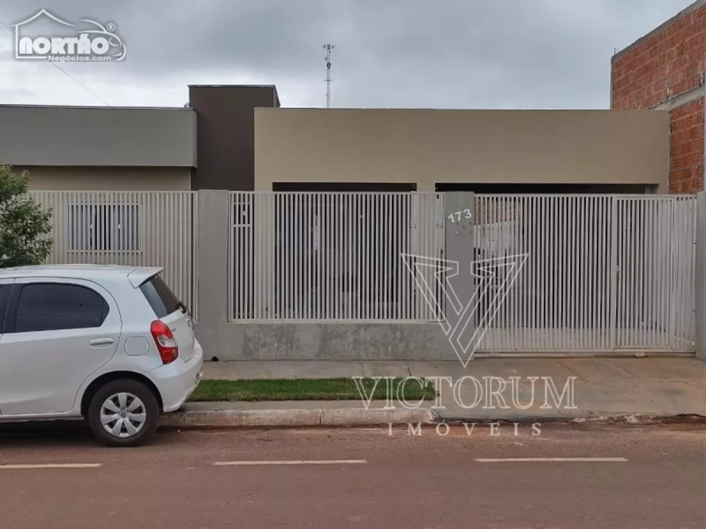 Casa à venda com 2 quartos, 65m² - Foto 1