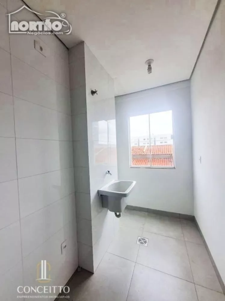 Casa à venda com 1 quarto, 44m² - Foto 3