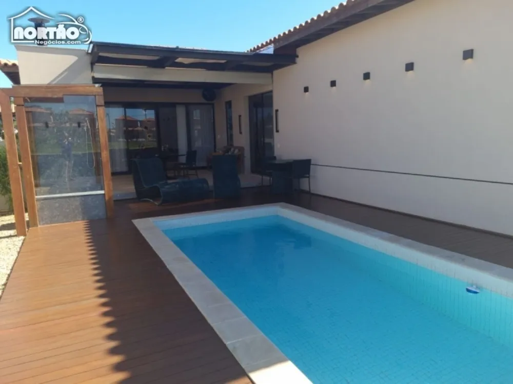 Casa, 3 quartos, 204 m² - Foto 2