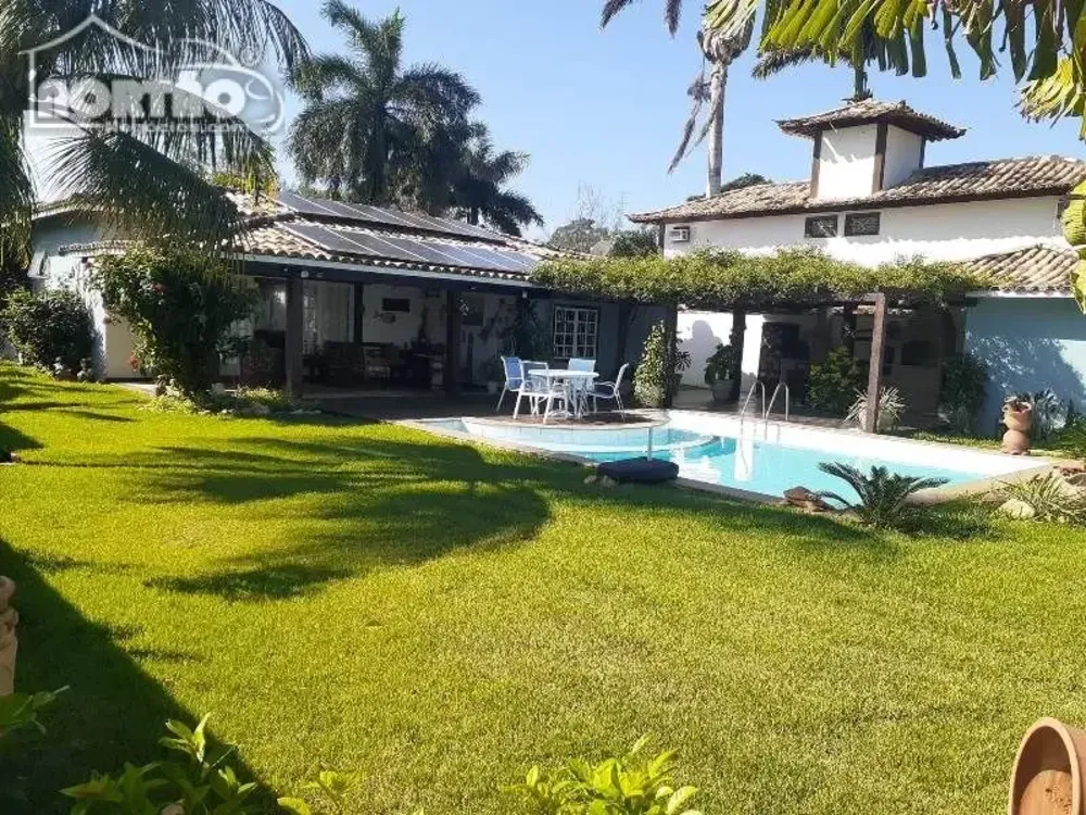 Casa, 7 quartos, 252 m² - Foto 2