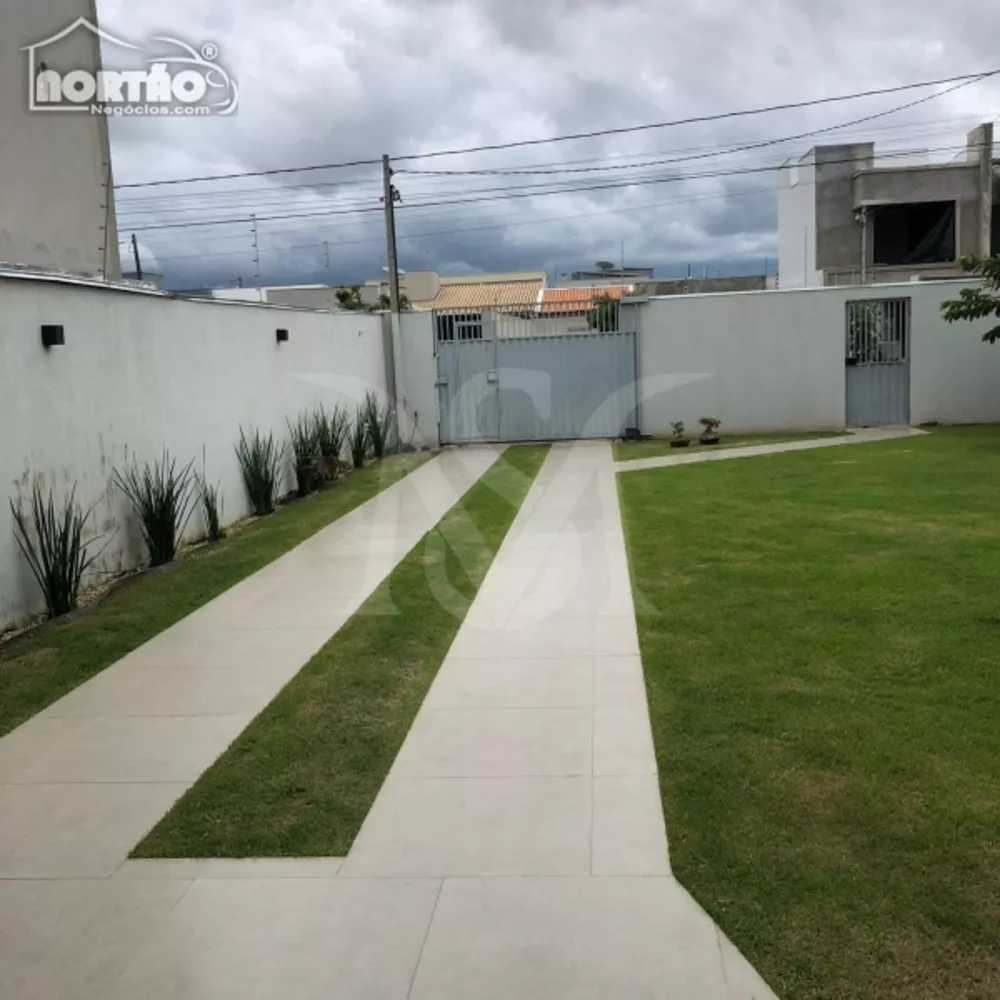 Casa à venda com 5 quartos, 148m² - Foto 3