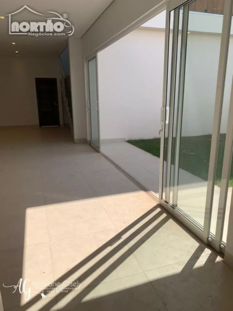 Casa à venda com 3 quartos, 196m² - Foto 8