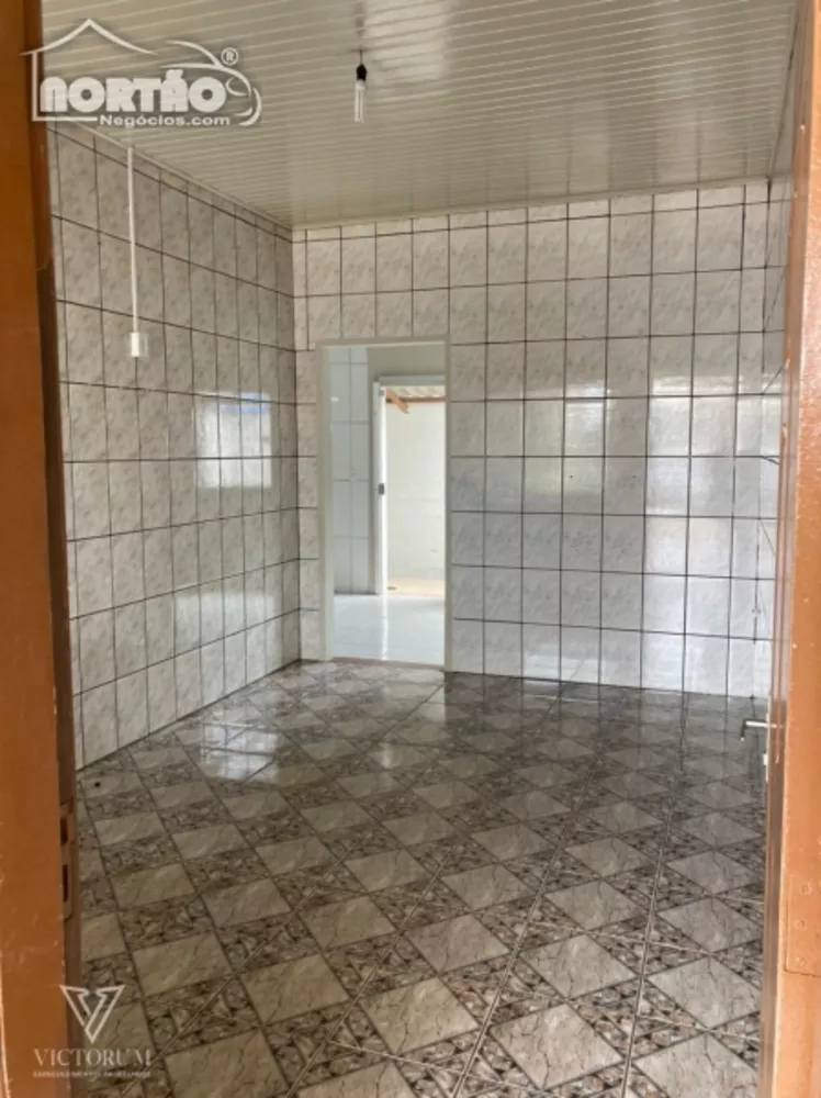 Casa à venda com 2 quartos, 160m² - Foto 2