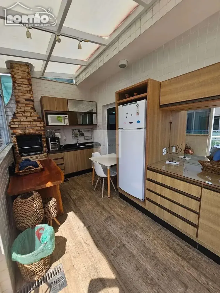 Casa, 3 quartos, 190 m² - Foto 1