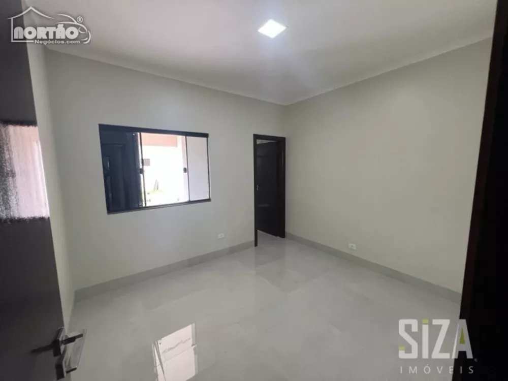 Casa à venda com 2 quartos, 160m² - Foto 2