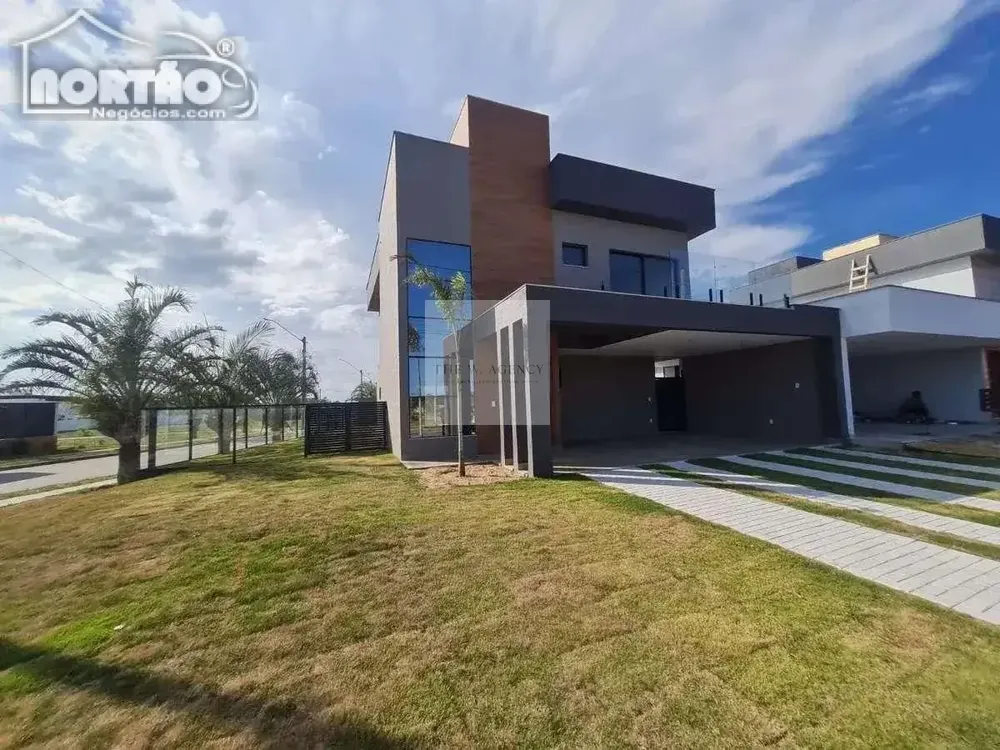 Casa, 4 quartos, 360 m² - Foto 1