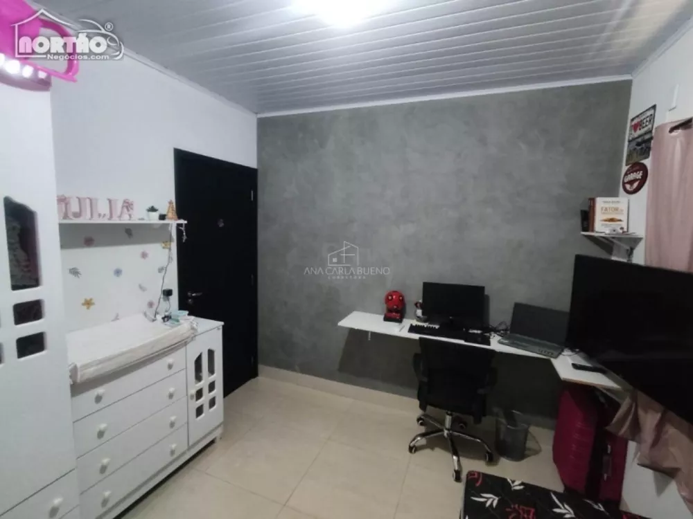 Casa à venda com 2 quartos, 70m² - Foto 5