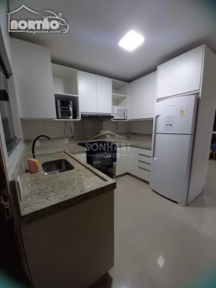 Casa à venda com 2 quartos, 107m² - Foto 4