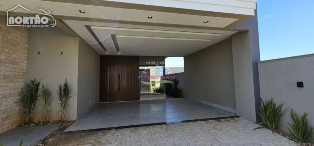 Casa à venda com 4 quartos, 180m² - Foto 2