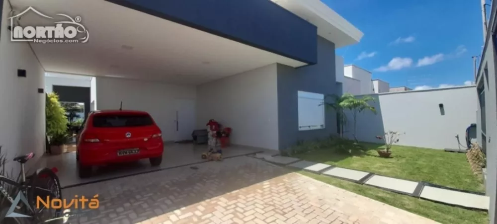 Casa à venda com 3 quartos, 181m² - Foto 2