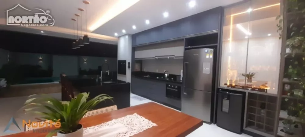 Casa à venda com 3 quartos, 181m² - Foto 5